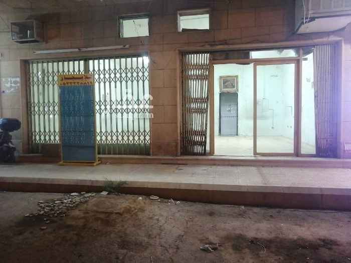 1514300 فتحتان في حي العقيق على شارع البحرالمتوسط مساحة الواحدة 36 متر مربع سعر الفتحة الواحدة 25,000 ريال سنويا، التواصل واتس آب 0533328811. ابو ابراهيم