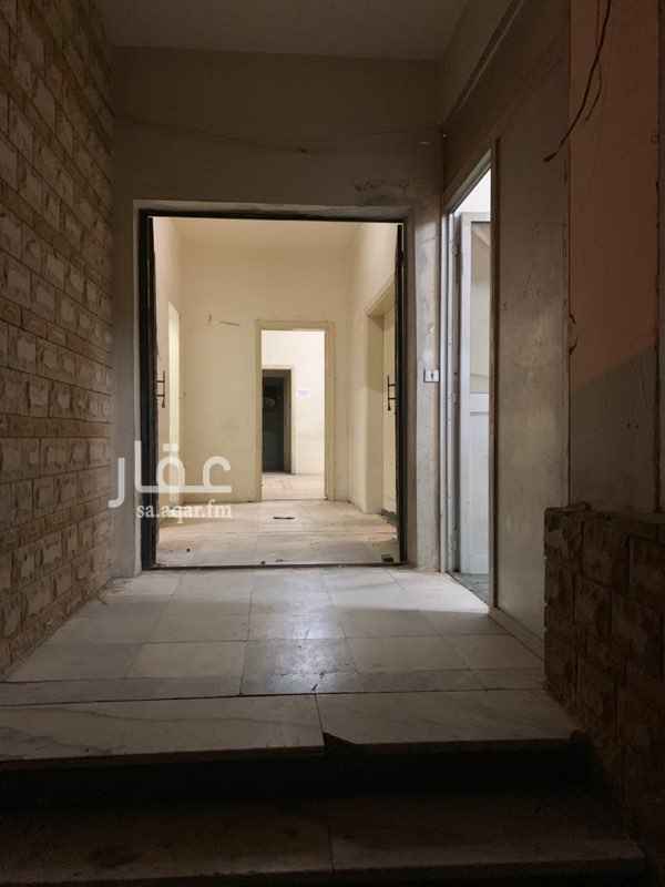 1462605 فيلا الايجار حي العليا تقع على مسافة دقيقتين سيراً على الاقدام من سوق الكمبيوتر ومجمع الموسى وبرج الفيصلية
للاستفسار ابو احمد
0533332881