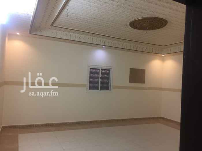 1641668 خمس غرف (جناح غرفة نوم رئيسية بحمام مستقل + 2 غرف + 2 صالون) + 2 حمام + مطبخ + صالة
الشقة دور أول مدخلين
الشقة مجددة نضيفة جداً شبه جديدة
للجاد التواصل معنا ...