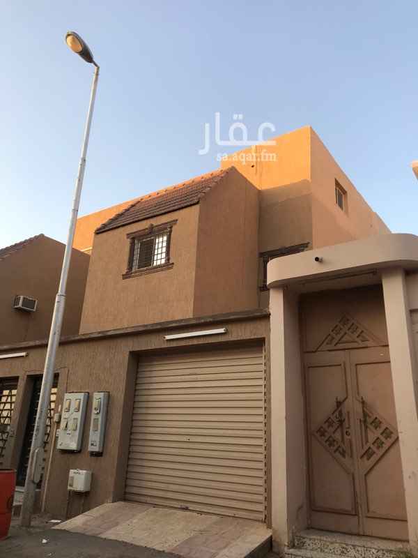1649470 للايجار دبلوكس علوي مكون من 4 غرف ودورتين مياه و صاله و مطبخ فيها مكيفات وفيها بعض الاثاث
وايضا تم بناء السطح ويوجد فيه غرفه و صاله و مطبخ صغير و ايضا دورة مياه .. الموقع غرب النخيل مول السعر 20000 الف وقابل للتفاوض