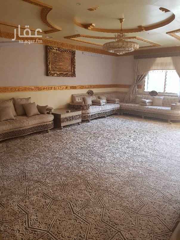 1546424 الدخل السنوي اكثر من 100الف
الدور الأرضي يمكن فصله إلى شقتين