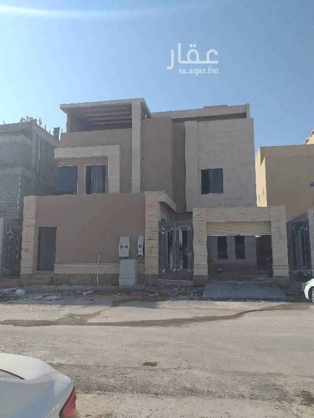1704905 للبيع فله في حي العارض الامانه شغل ممتاز ومضمون عليها ضمانات
درج داخلي وشقتين وغرفه سواق ومدخل سياره البيع مليون ٦٥٠الف شغلها مضمون