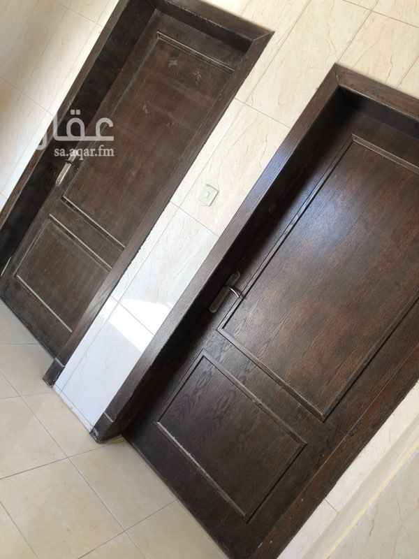 1468734 ٠٥٣ ٣٥٩ ٢٨٩٧ شقه جديده مشاءالله الصامل يكلمني الدمام حي النور فيهاا مكيفين سبلة جديده في اصاله وفي غرفة النوم الكبيره في طن ونص وفي طنين ونص