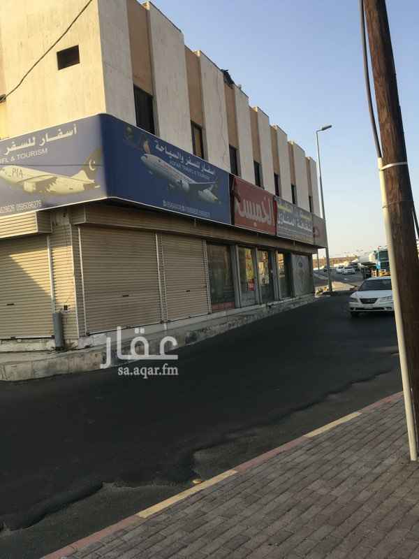 1249732 محلات للايجار كمستودع تتكون من (9) فتحات للايجار ب3500 شهرياً قابل للتفاوض موقعها دوار النقل الجماعي