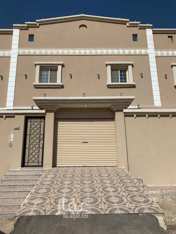 1627286 شقه بمدخلين اربع غرف وصاله واسعه واربع دورات مياه بالدور الاول مطلوب 24000 في السنه السعر قابل للتفاوض ويوجد حارس للعماره للتواصل الاتصال على الرقم
0504981486
ابومحسن