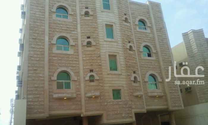 1397258 عماره في حي العليا مكونه من 16 شقه العماره نظيفه جدا
الدخل 170 الف ريال