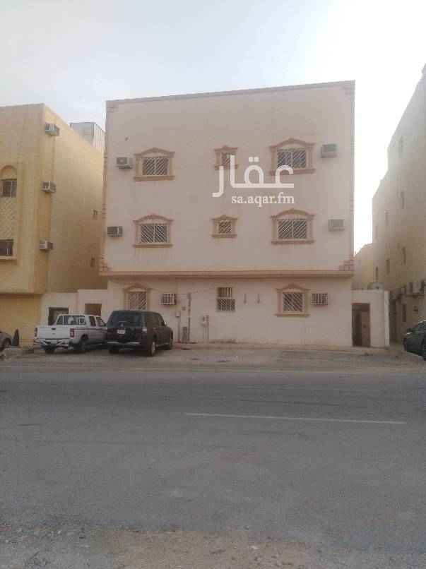 1686739 عماره للبيع بحي العقيق على طريق وادي البطحاء
6 شقق كل 3 غرف وصاله
لا يوجد مصعد
مؤجره عقود متفرقه بقيمه 120 الف في السنه.
سعر البيع مليون و٥٠٠ على الشور.