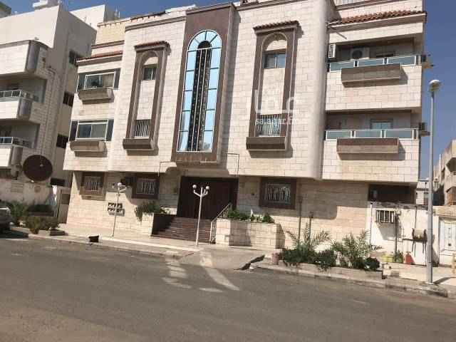 1702391 عماره سكنيه راقيه العمر ٢٥ سنه عداد ٩ شقق ٦ من ٥ غرف و٤ دورات مياه ومطبخ وصاله كبيره ....مصعد الدخل الحالي ١٤٠ الف