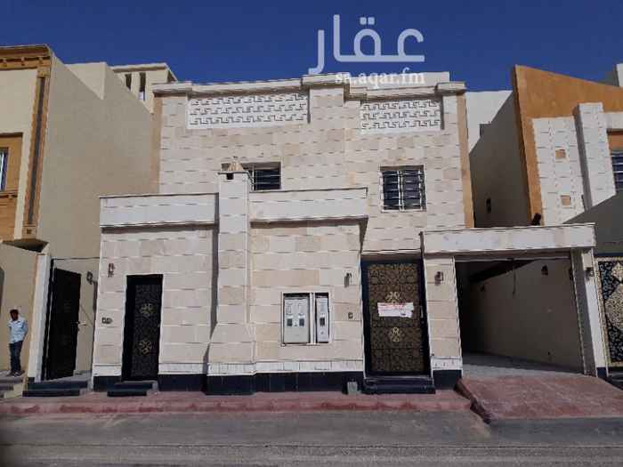 1297218 فيلا جديدة درج داخلي وشقتين بحي الامانة شارع ٢٠ غربي
تتكون الفيلا من :-
مجلس رجال . مقلط . ملحق خارجي . صالة. مجلس نساء . مطبخ مع مستودع. غرفة كبار سن
العلوي :- ٣ غرف نوم
الشقق:- ٢ شقة كل شقة و٣ صالة