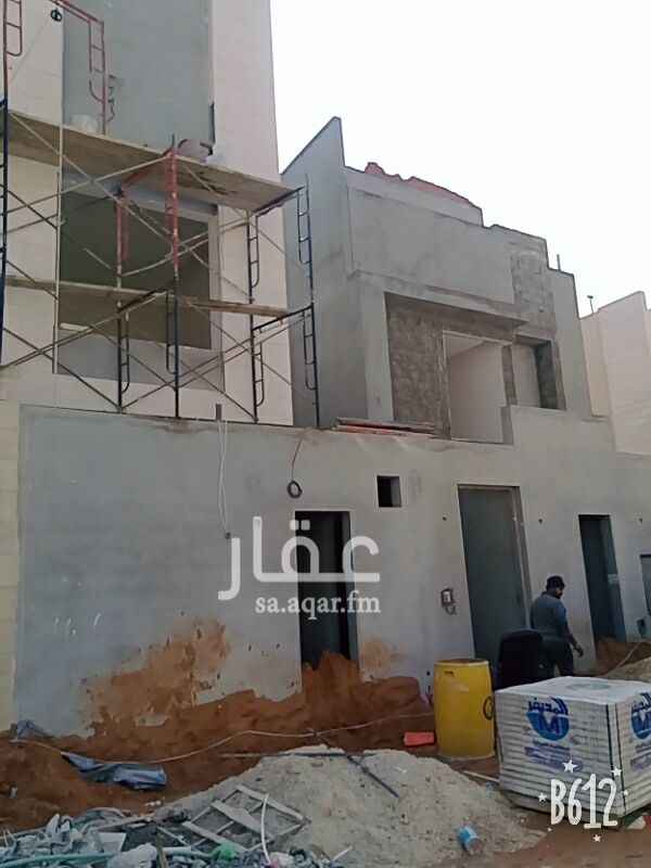 1297131 للبيع اربع فلل بالياسمين مربع 5
2 زوايه جنوبيه شرقيه وشماليه شرقيه شارع 15
مساحه 350 م درج صالة مع شقه
الارضي استقبال كامل مدخل سياره وغرفه سائق
مجلس ومقلط وصاله مطبخ ومستودع مؤسس مصعد
الدورالعلوي
اربعه غرف نوم وصاله
السطح
غرفة شغاله وغسيل
الشقه في السطح
مدخل خاص
3 غرف وصاله ومطبخ وحمامين
السوم مليون و850الف لكل فيلا
فلتين متظاهرة وحدة شمالية ووحدة جنوبية
مساحه كل فيلا 317 م مدخل سياره غرفه سائق
الارضي
مؤسس مصعد
استقبال كامل مجلس ومقلط وصاله ومطبخ مفتوح علي الصالة مطبخ داخلي +مستود