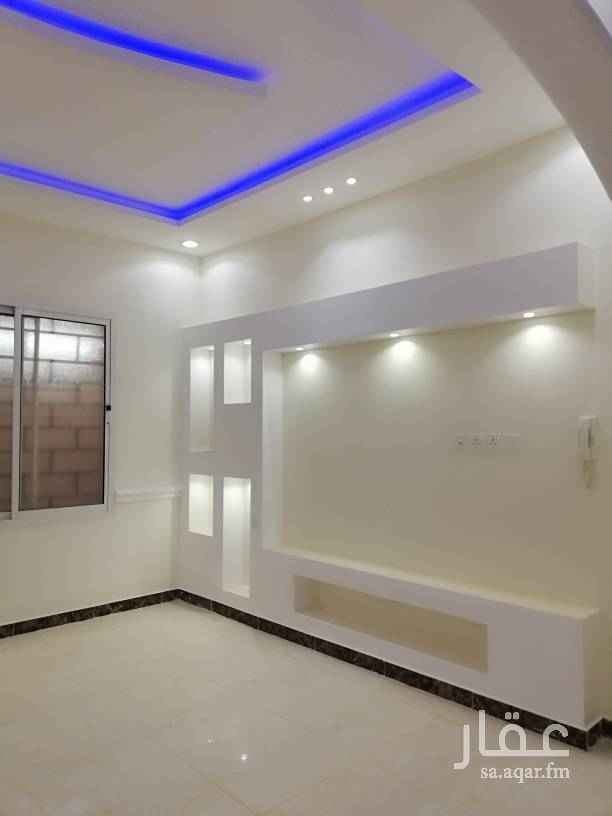 1573627 دور ارضي للايجار شارع 30 جنوبي ديكورات حديثه قريبه من الخدمات بالرمال التعمير