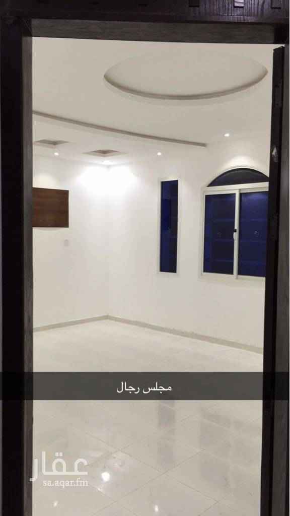 1690708 دور علوي للايجار 3غرف نوم وصاله ومجلس ومجلط شارع 20 شرقي قريبه من طريق الدمام ديكورات حديثه كهرباء مستقله الدور العلوي بالرمال التعمير