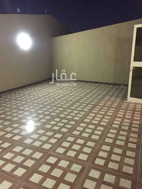 1251070 ملحق 4 غرف + 3دورات مياه+صاله +مطبخ+ سطح +خزان سفلي وعلوي + غرفه سائق+محل غساله +موقف سياره
المساحه في الواقع 130 متر