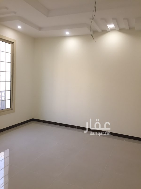 1326390 5 غرف+ مطبخ + صاله + غرفه خادمه +4 دورات مياه +غرفه سائق + موقف خاص + خزان علوي وسفلي