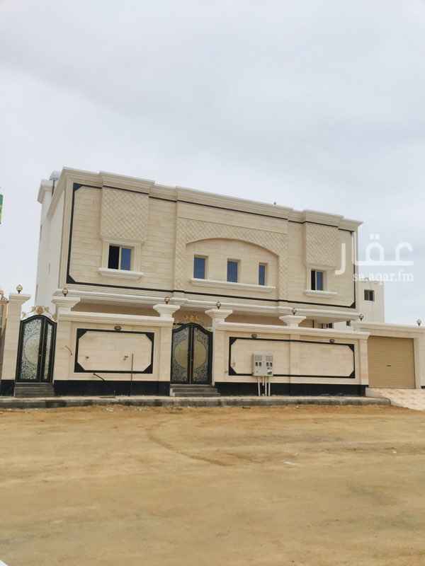 1464823 للبيع
دور وشقتين
المساحة 400 م
الدور يتكون من :
كراج
حوش
مجلس ومقلط ودورة مياة
غرفة ماستر
صالة
مطبخ
غرفتين بحمام
الشقق تتكون كل شقة من
مدخلين
مجلس
صالة
حمام
مطبخ
غرفتين بحمام