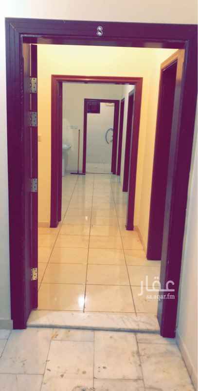 1653004 #شقق عوائل للايجار ## الموقع : شمال غرب حي الربوه شارع يحيى المعلمي تقاطع الستين
______________________
ثلاث غرف كبيره (راكب مكيف واحد اسبليت)
+
مطبخ (راكب )
+
حمام واحد
+
بلكونه
يوجد اسنصير +موقف خاص لسياره
____________________
تمتاز بقربها من جميع الخدمات
-
شقة رقم( 8) الايجار شهري ((( 1600)))
او سنوي ١٦٠٠٠ على دفعتين ٨٠٠٠ كل ست شهور
#تواصل واتس فقط على الرقم هذا 0533943719ارسلي وانا برسالك الموقع (اللوكيشن) ورقم الحارس