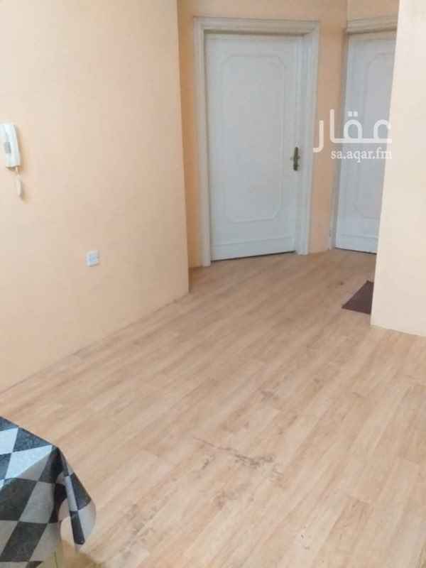 1760429 Hi there is a third floor apartment, which is a three rooms and two lounges and two water in the ministries district clean and independent electricity meter and in excellent condition and who wants to communicate with the office number of the property in the last picture.