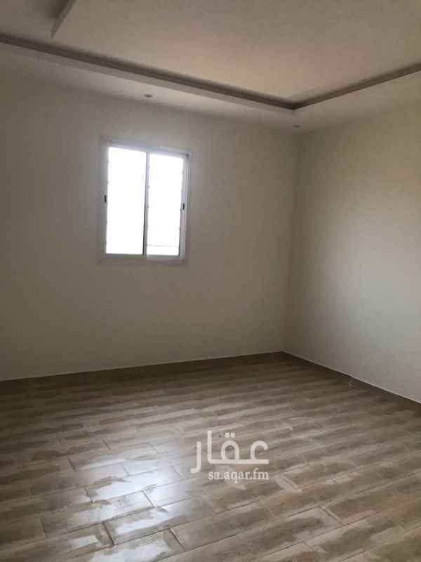 1641835 فيلا للبيع بحي غرناطه جديدة تشطيب فاخر جداً
مكونه من اربع غرف نوم
غرفة خادمه
غرفة سائق
صالتين
مجلس
مقلط
مدخل سياره
حوش
بالقرب من المسجد
وبالقرب من خالد بن الوليد والدائري الشمالي
