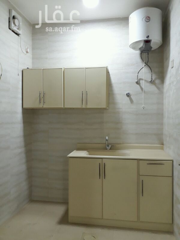 1488252 عمارة (جديدة) بحي العدامة (1)
فيها 4 شقق فقط
بكل دور شقة واحده
مكونة من :
- 3 غرف نوم وصاله ومطبخ وحمامين (شقتين)
- غرفتين نوم وصاله ومطبخ وحمامين
وغرفه نوم وصاله وحمام .
لكل شقة عداد كهرباء منفصل