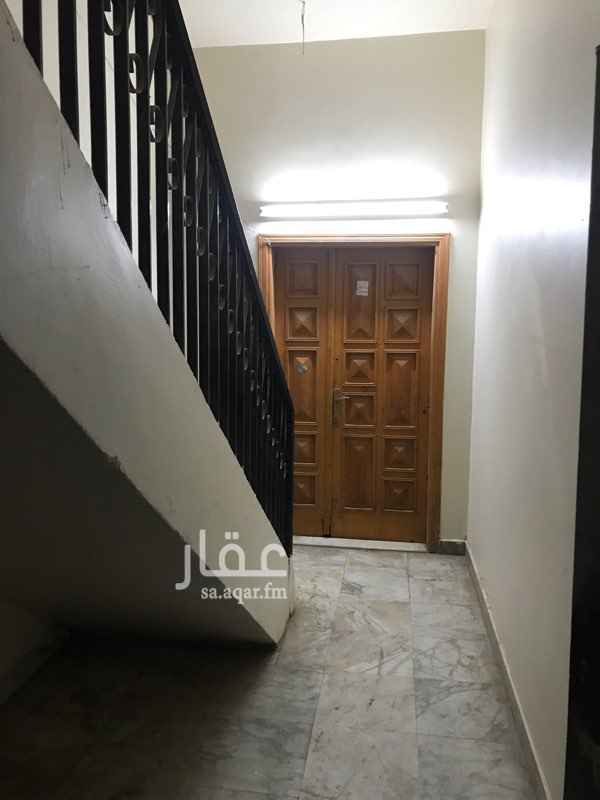 1606312 اربع غرف وصاله ومطبخ و٣ دورات مياه
نظيفه