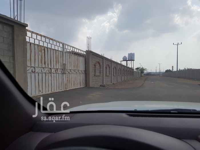 1323900 لاأصحاب الاعمال والمستودعات الكبيرة
سعر طيب جدا للايجار
حوش كبير جدا على ثلاث شوارع وله ثلاث بوابات كبيره بعرض٧ متر تقريبا كل بوابه مسفلته بالكامل
على مساحة ١٤ الف متر مربع تقريبا
١ -مساحة القطعه ١٨١٥٠ م مربع
٢-مسفلت عليها ١٤ الف متر تقريبا
٣-عليها غرفتان للحارس
٤-عليها مبنى عظم
٥-عليها حمامات اكرمكم الله
٦-عليها خزان ماء يسع ٤وايتات سكس تقريبا.
مطلوب فيه ١٥٠ الف في السنه
للمفاهمه جوال:.
0534330766
https://maps.google.com/?q=22.022825,39.342213