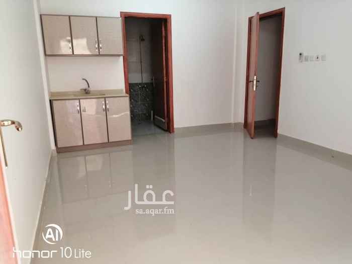 1757817 للايجار غرف وحمام راكب ومطبخ ومكفيات السعر 12الف دفعتان عزاب