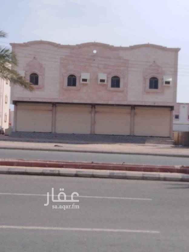 1688388 يوجد لدينا عماره كامله للإيجار على شارع الملك فيصل
مكونه من ست شقق مع اربعه محلات المطلوب الإيجار السنوي
150الف ريال