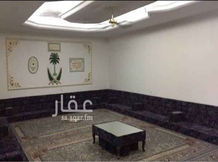 926271 السلام عليكم ورحمه الله وبركاته
فـلة للبيع بشمال الرياض .
الحي / ملقا المقيل.
مستخدمة 17 سنة
المساحة 850م شمالية شارع 20 شرقية شارع 20
الواجهات حجر.
الدور عبارة عن 5 غرف وصالتين ومجلسين رجال ونساء وحديقة خارجية .. الملاحق الخارجية مجلس ومشب ومطبخين مفتوحة على بعضها ومستودع .
عدد 4 شقق بالدور الأول + شقتين بالسطح
الشقق متفرقة ما بين غرفتين وصالة وغرفة وصالة ودخلها الإجمالي 85 ألف ريال سنوياً.
يتوفر 3 عدادات كهرباء ومؤسس للعداد الرابع.
سوم ٢٩٠٠٠٠٠ ريال