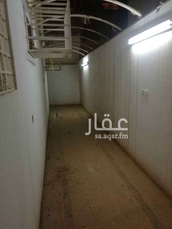 1554626 شقه 3غرف وصاله ومدخل خاص وحوش وموقع جيد قريب من المسجد والمدارس والمرافق الحكوميه مضروبه بويه ومسرمكه