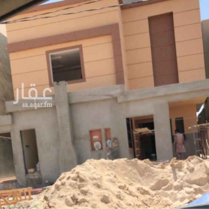 1706202 فيلا درج داخلي شقتين بناء شخصي من قبل المالك حي الشرق مخطط الييان الشرقي الفيلا حد البيع مليون وثمانون
الف ر يال