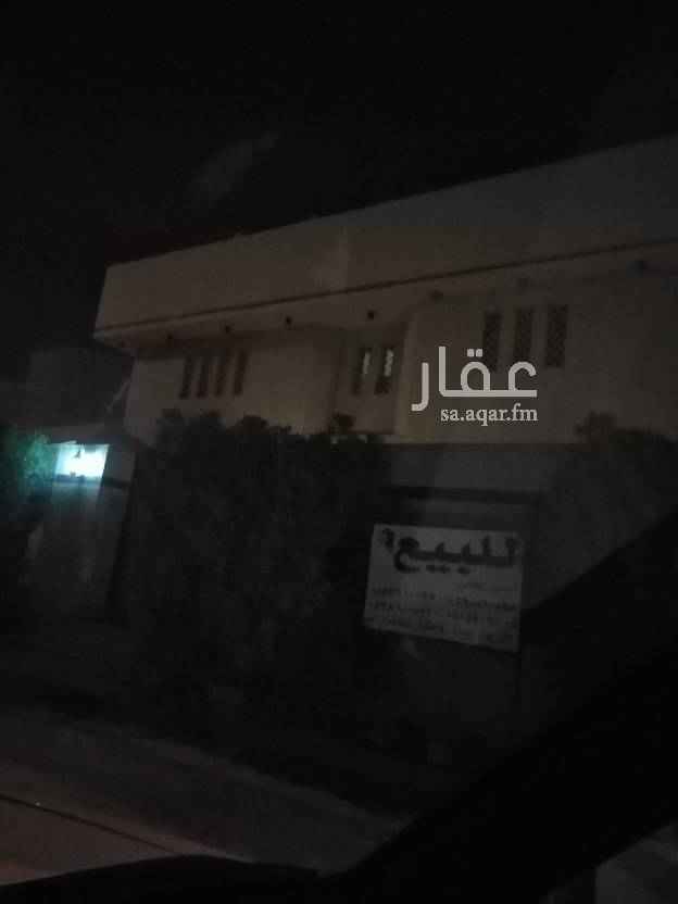 1620403 الدور الارضي : برا الفله
مطبخ
دكه
ملحق
مسلخ
خيمه
٢ دوره مياه
غرفه سواق مع دوره مياه
الدور الأرضي : جوا الفله
صاله
٢ مجلس رجال
غرفه طعام
مطبخ
غرفه جلوس
٢ دوره مياه
الدور الثاني :
جناح : غرفه نوم ودوره مياه ومطبخ وغرفه جلوس.
جناح: غرفتين نوم و غرفه ملابس ودوره مياه.
غرفه نوم مع دوره مياه
الدور الثالث :
غرفه مع دوره مياه
غرفه كوي
مستودع