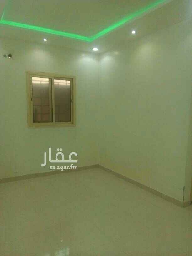 1466516 دور ارضي مستخدم زاوية شارع 20شرقي ممر10شمالي ثلاثة غرف نوم ومجلس حريم وصالة ومجلس رجال ومقلط ومشب وغرفة سائق ومدخل سيارة الموقع الرمال التعمير