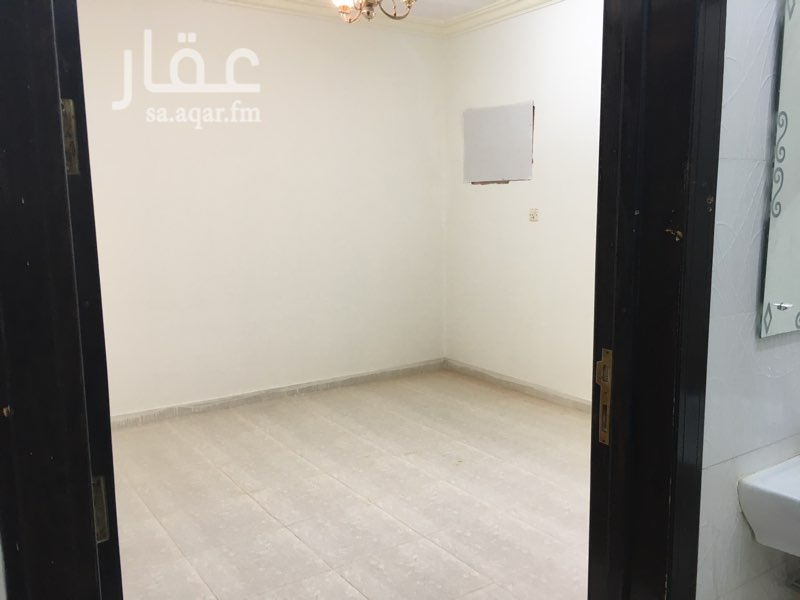 1756167 السلام عليكم ورحمة الله وبركاتة
يوجد شقه للايجار في رابية قرطبه يوجد فيها غرفتين نوم و مجلس وصاله ومطبخ مؤثث والسعر قبال للتفاوض
للتواصل على هذا الرقم 0561297666