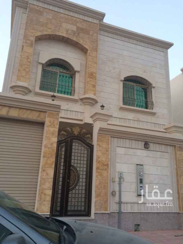 1570731 فيلا مؤثثه بالكامل اثاث راقي وجديد قريب من جميع الخدمات .
معروضه للايجار بسبب الابتعاث خارج المملكه