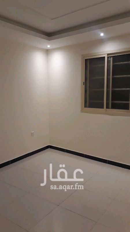 1491199 شقة للايجار في حي الربيع
شقة تتكون من مجلس مع دورة مياه
صاله مطبخ
غرفتين نوم واحده منها ماستر
مكيفات راكبة
مطبخ راكب
مجدده بالكامل
للاستفسار
٠٥٣٥٣٩٧٤٢١