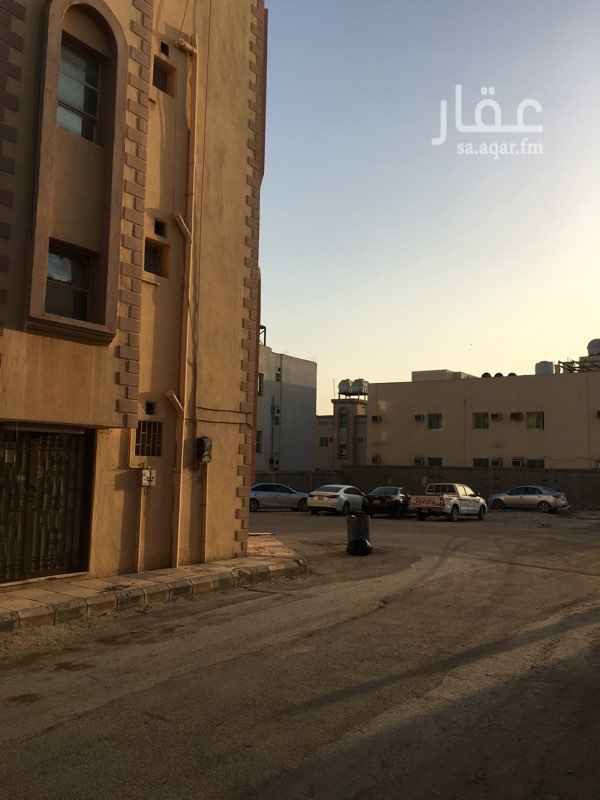 1391952 اربعة ادوار
الدور يتكون من 5 شقق
الشقة غرفتين و 2 دورة مياة