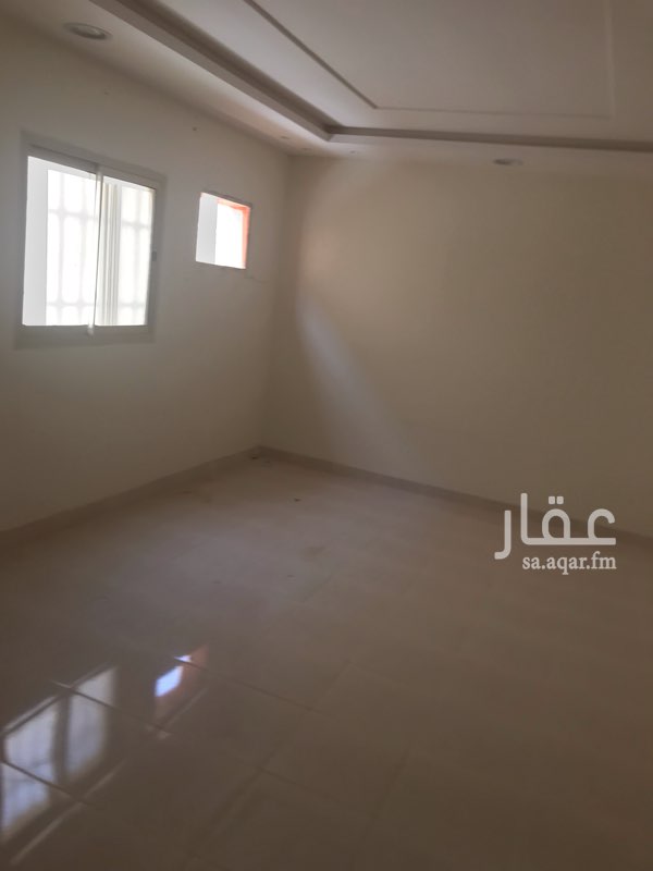 1544779 شقة للإيجار في شارع البرق ، حي أحد ، الرياض
عوائل3 غرف نومصالةدورت مياةالدور 2عمر العقار اقل من سنةمطبخ
الشقه شبه جديده