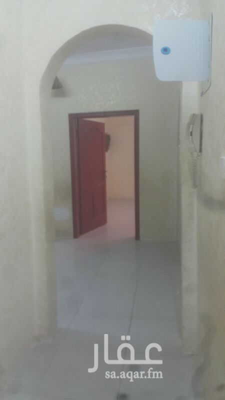 1493808 للأجار شقه بالنواريه خلف مركز دبي بجوار المستوصف مكونه من غرفتين وصاله وحمام وغرفة غسيل ومطبخ ومدخل مع السطوح
المبلغ 9000 ريال