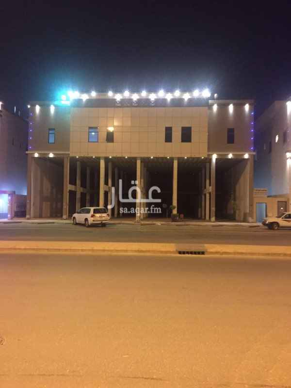 1329044 عمارة تجارية على شارع الصحابة شارع ( 60 ) تجاري
الموقع : حي اليرموك
مساحتها : 1230 م
عدد الصالات : 6 ميزانين
مساحة الصالة الواحدة مع الميزان 174 م
عدد المكاتب : 15
أطوال العمارة : 30 م على الشارع و 41 م في الداخل
عرض الصالة : 4 م على الشارع في 29 م في الداخل
مساحة المكاتب : ما بين 60 م إلى 70 م إلى 87 م .