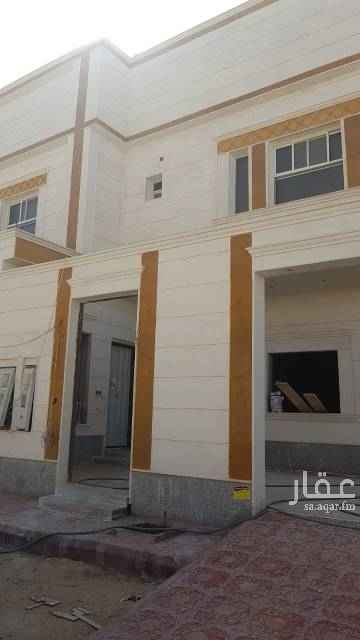 1648625 فلة جديدة في حي القادسية للبيع
• دور و٣ شقق
• المساحة ٤٥٠ متر
• الشارع ١٥ جنوبي
يتكون الدور الارضي من ملحق ومجلس ومقلط وصاله كبيرة ومجلس نساء و٣ غرف نوم ماستر وغرفة غسيل وغرفة خادمة ومستودع
الشقق كل شقة ٤ غرف وصالة ومطبخ
السعر مليون و٥٠٠ الف
