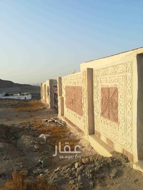 1502520 استراحة مكونه من قسمين على ثلاث واجهات
شمالية شارع 15
غربية شارع 15
شرقية شارع 15
المساحة كامله 900
موقع مرتفع ومطل
قسم الرجال
مكون من مجلس وجلسه خارجيه ودورة مياه
قسم النساء
مجلس نساء وصالة كبيرة وحمامين ومطبخ
جميع المباني مليسه من الخارج والداخل بدون سيراميك الارضيات
يوجد عداد كهرباء 70 امبير الجهد الجديد
يوجد خزان
يوجد بيارة
المطلوب 220
للتواصل جوال
0535757837