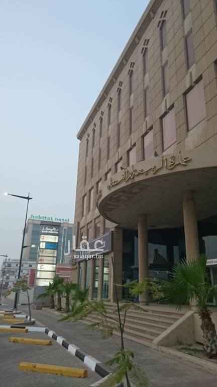1579069 مكتب تجاري للايجار على طريق خادم الحرمين الشريفين بالخبر بعمارة الربيعة والنصار مقابل ميداس
للتواصل على الوتساب