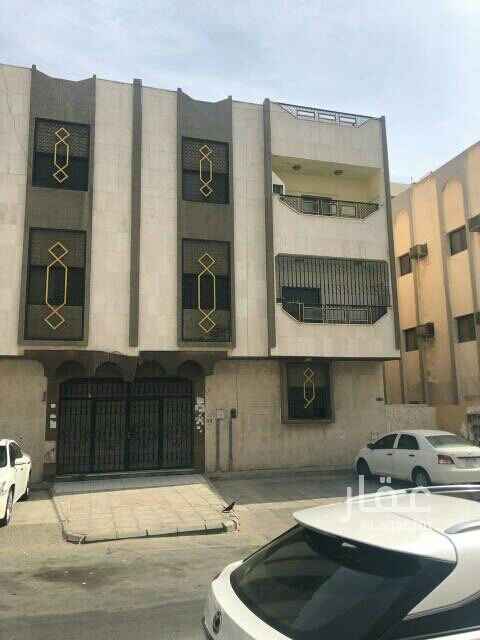 1470292 عمارة للايجار بالكامل في البوادي عدد شقق 6 شقق من 5غرف وصاله 3حمامات قريبه من طريق ستين حي البوادي وقريبه من سوق البوادي