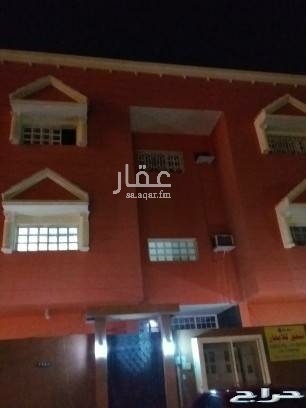 1698763 شقه للايجار في حي السلامه تتكون من ٣غرف وصاله وحمامين ومطبخ راكب العماره قديمه الشقه مجدده بالكامل واسعه قريبه لشارع اليمامه الدور الثاني بدون مصعد .