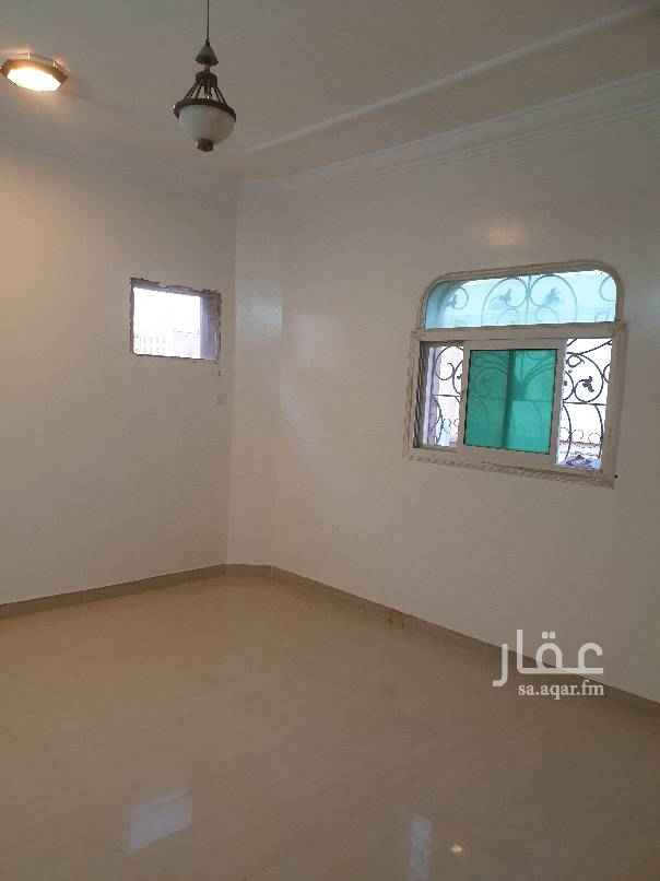 1399536 شقة للإيجار دور ثاني بفيلا مدخلين تتكون من مجلس و غرفتين نوم و صالة و ٢ حمام ومطبخ مجدده
للتواصل مكتب صرح العاصمة للعقارات بحي الخليج شارع محمد إبن علي 0536144438