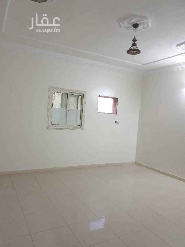 1399545 شقة للإيجار دور ثاني بفيلا مدخلين تتكون من مجلس و غرفتين نوم و صالة و ٢ حمام ومطبخ نظيفه جداً والغرف واسعه والشقه مجدده
ويوجد شقه معها بنفس الدور فاضيه ونفس المواصفات وهناك امكانيه للتفاوض بالسعر
للتواصل مكتب صرح العاصمة للعقارات بحي الخليج شارع محمد إبن علي 0536144438