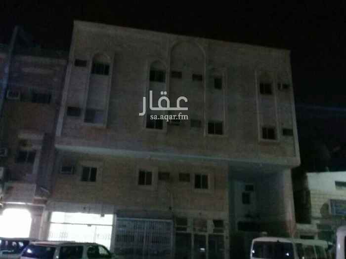 1540942 للايجار عماره بي الكامل عداب تصلح سكن شركه موقع ممتاز
تتكون من ١٦ شقه تتكون من غرفتين وصاله وحمامين ومطبخ لكل غرفه حمام لي حالواا