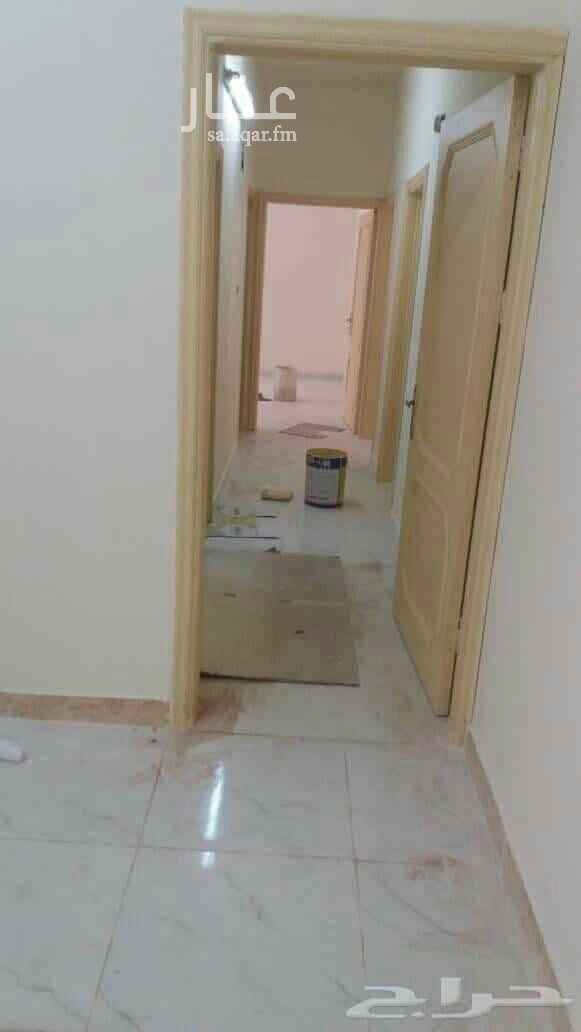 1678903 شقه عوايل بالربوه شارع الامير متعب فوق محل دار الرشيد للكمبيوتر
4 غرف وصاله وحمامين ومطبخ
يوجد تكييفات شباك نظيفه
مرممه تشطيب عالى سوبر لوكس
الغرف كبيرة جدا
جاهزة للسكن .
الحارس متواجد 24 ساعه
نأمل مراعاة وقت الاتصال او الارسال .