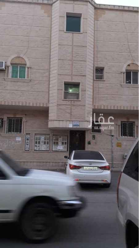 1632015 فرصه لا تعوض ابداً ابداً .
عماره بحي منفوحه بالرياض ممتازه جدا
تقع على شارع حسن الفلقي . عدد الشقق ٨ عمر العماره ١٠ سنوات ، مساحة العماره 198 متر ، شارع العماره ١٢ لا يوجد اي عيب بالعماره من ناحية السباكه والماء وكل شي .
العماره لها صك مستقل .
للجادين فقط . التفاهم بالخاص على السوم ،
السوم بدأ من 650 الف
وحدي فيها 750
للجادين التواصل ع الجوال واتساب
0536525361