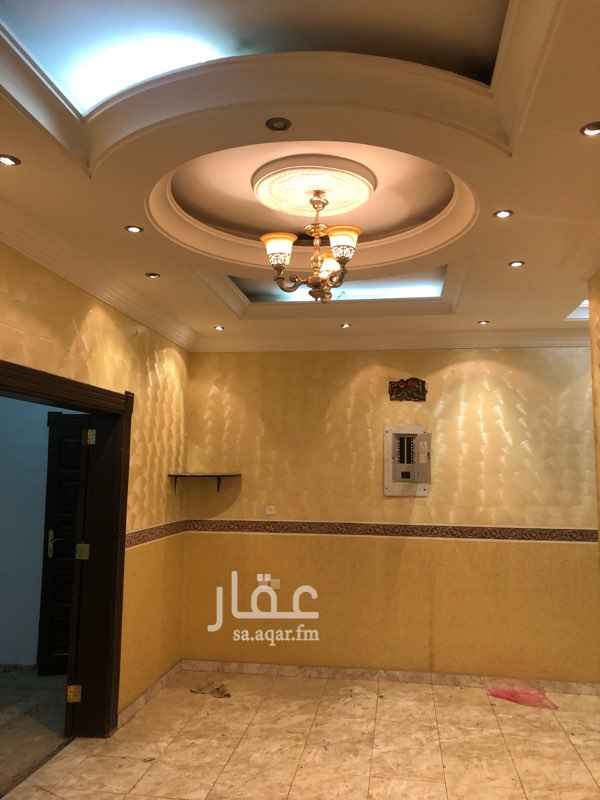 1484451 دور للايجار خمس غرف وصالة وثلاث دورات مياة مدخل مستقل بحوش يوجد دولاب مطبخ
الموقع نخب خلف بلاستك العسيري
الايجار ب٢٠٠٠٠ قابل لتفاوض
ولمزيد من العروض الاتصال على ٠٥٣٦٥٨٢٨٧٧